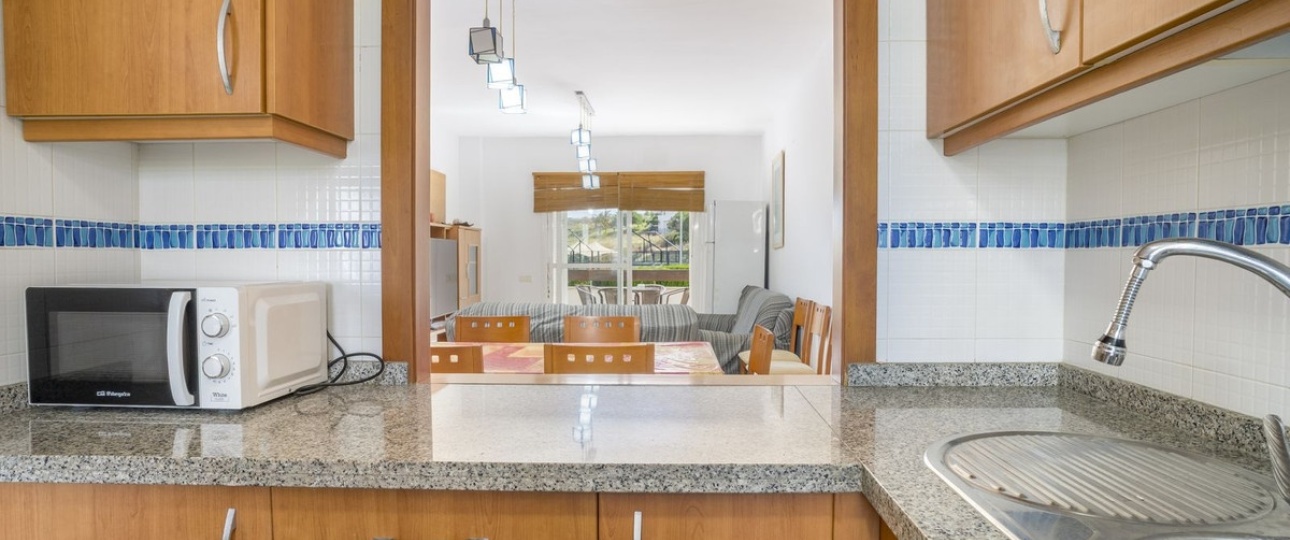 Resale - apartment - Estepona - Selwo