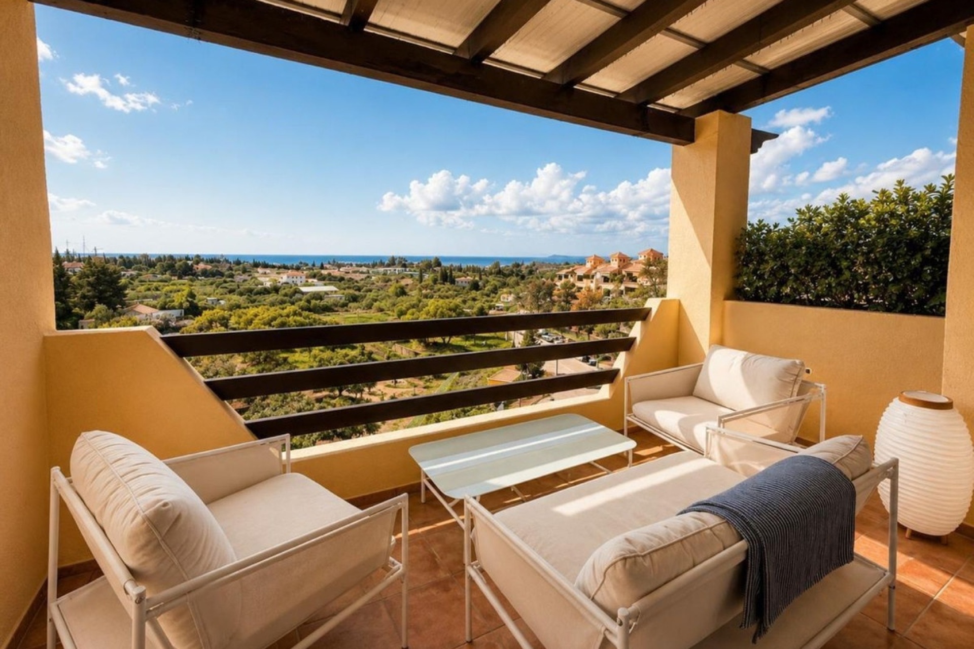 Resale - apartment - Estepona - Selwo