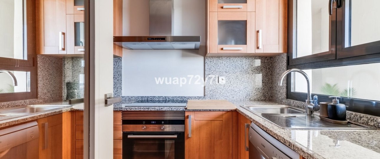 Resale - apartment - Estepona - Selwo