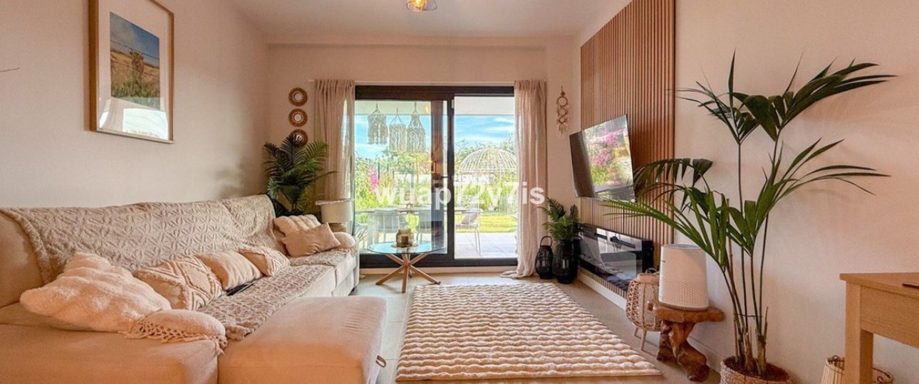 Resale - apartment - Estepona - Selwo