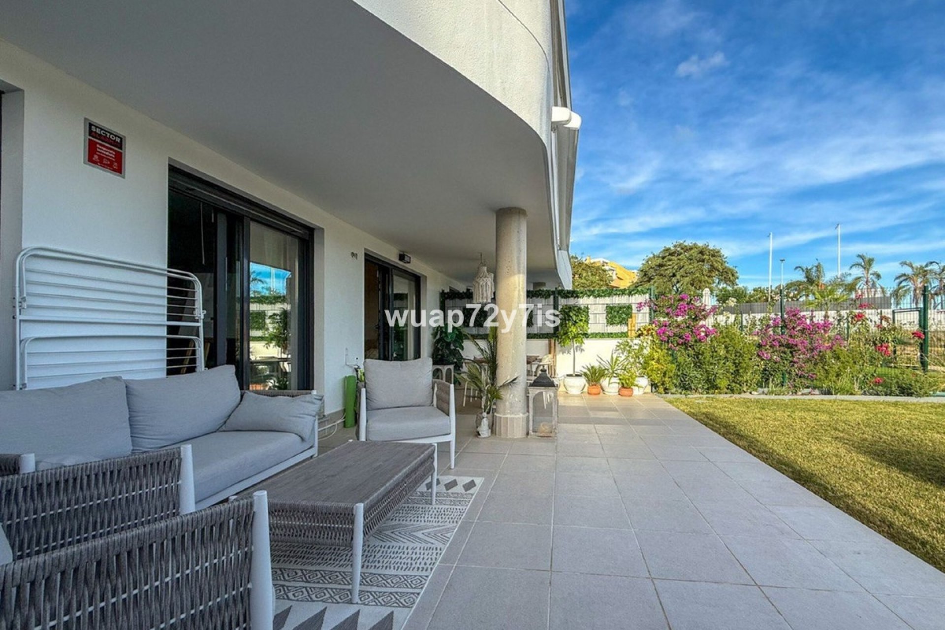 Resale - apartment - Estepona - Selwo