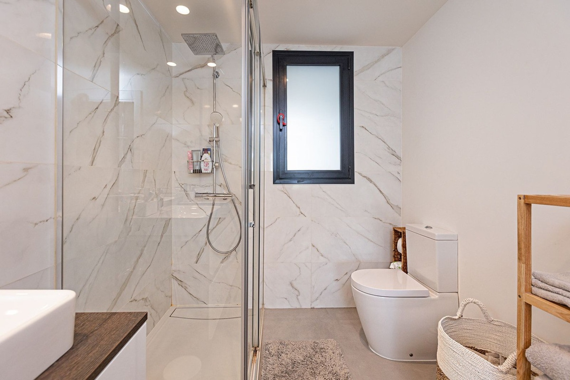 Resale - apartment - Estepona - Selwo
