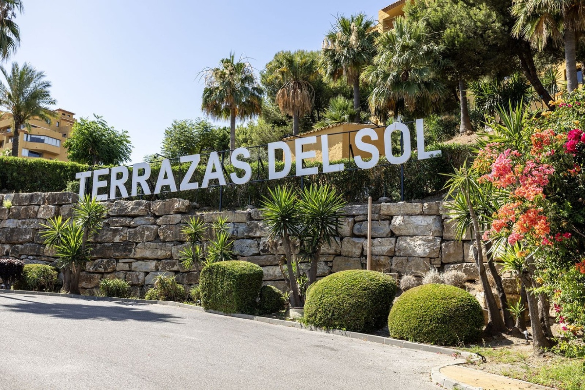 Resale - apartment - Estepona - Selwo