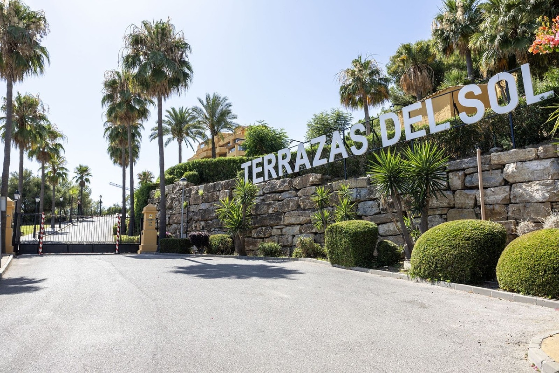Resale - apartment - Estepona - Selwo