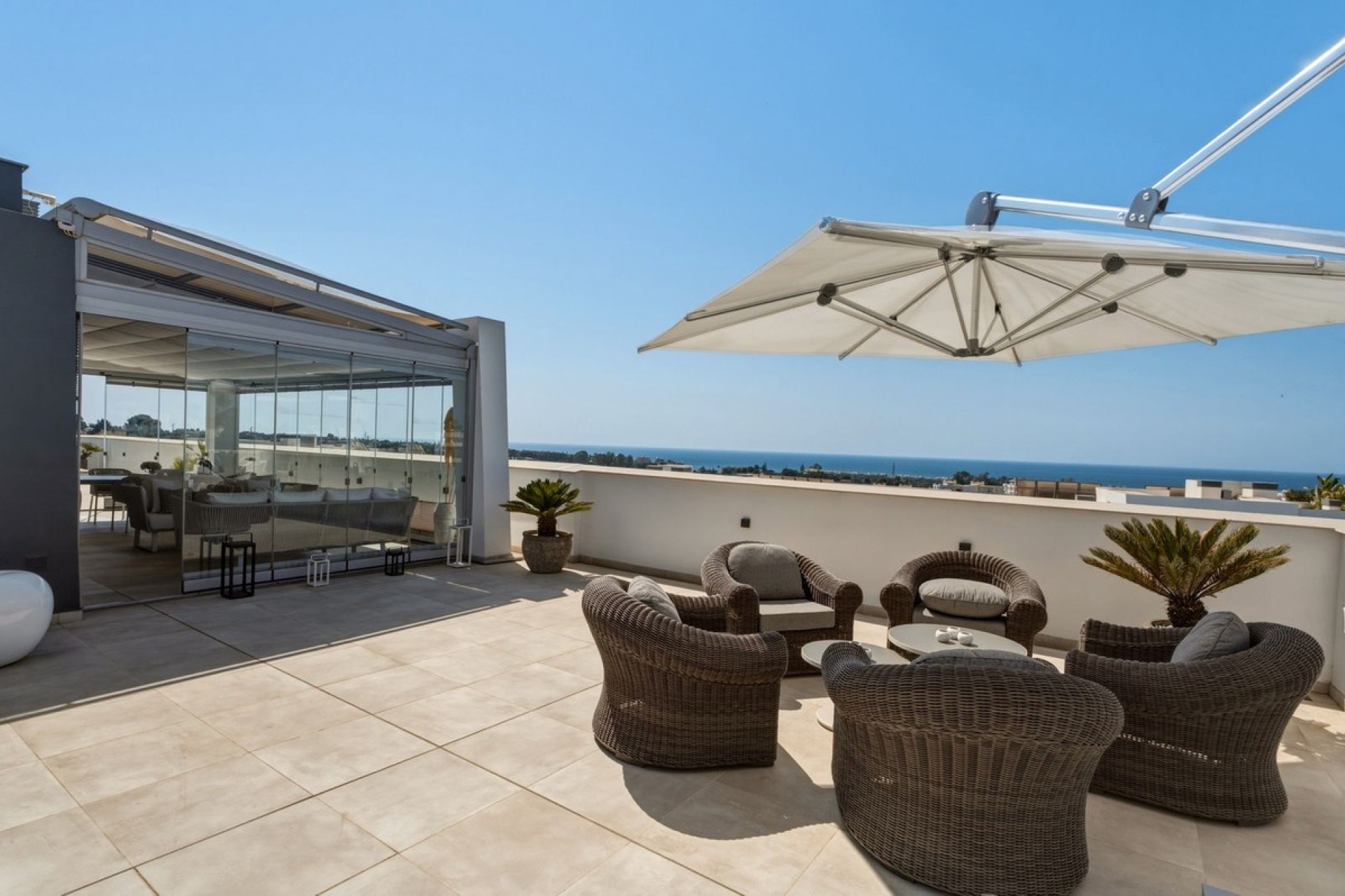 Resale - apartment - Estepona - Selwo