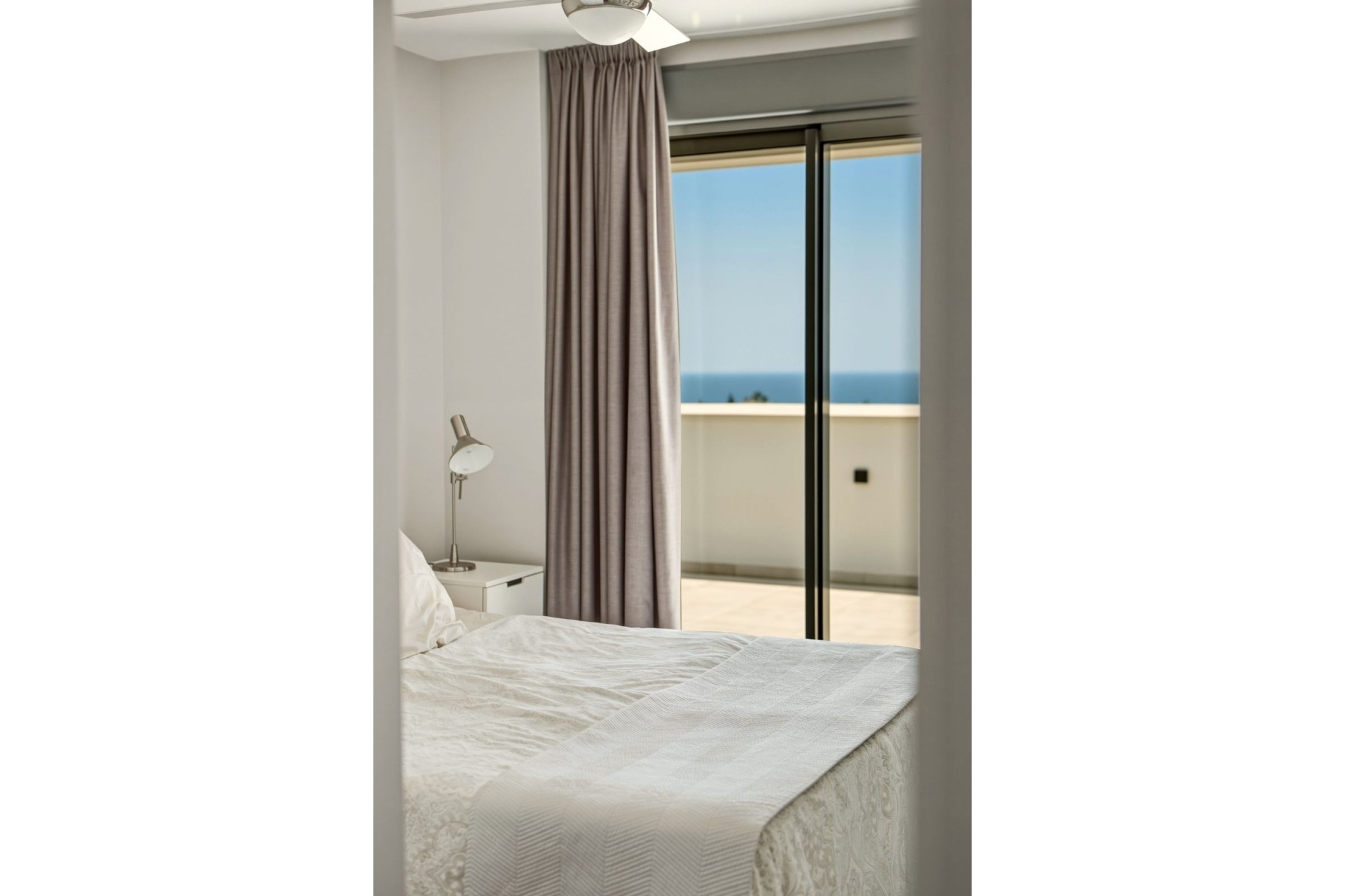 Resale - apartment - Estepona - Selwo