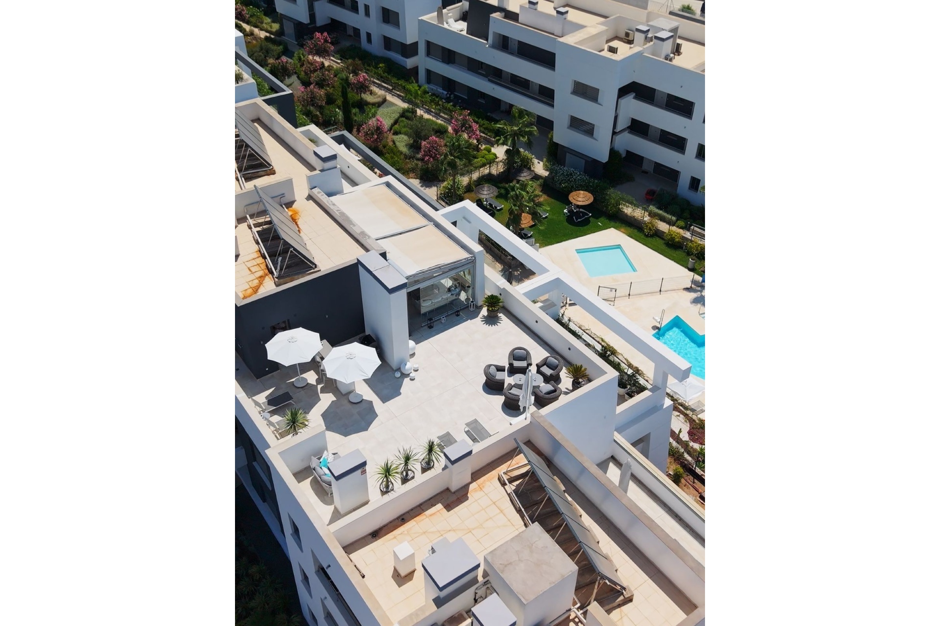 Resale - apartment - Estepona - Selwo