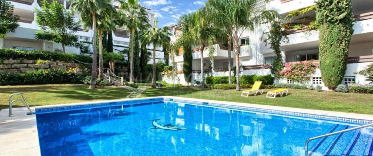 Resale - apartment - Estepona - Selwo