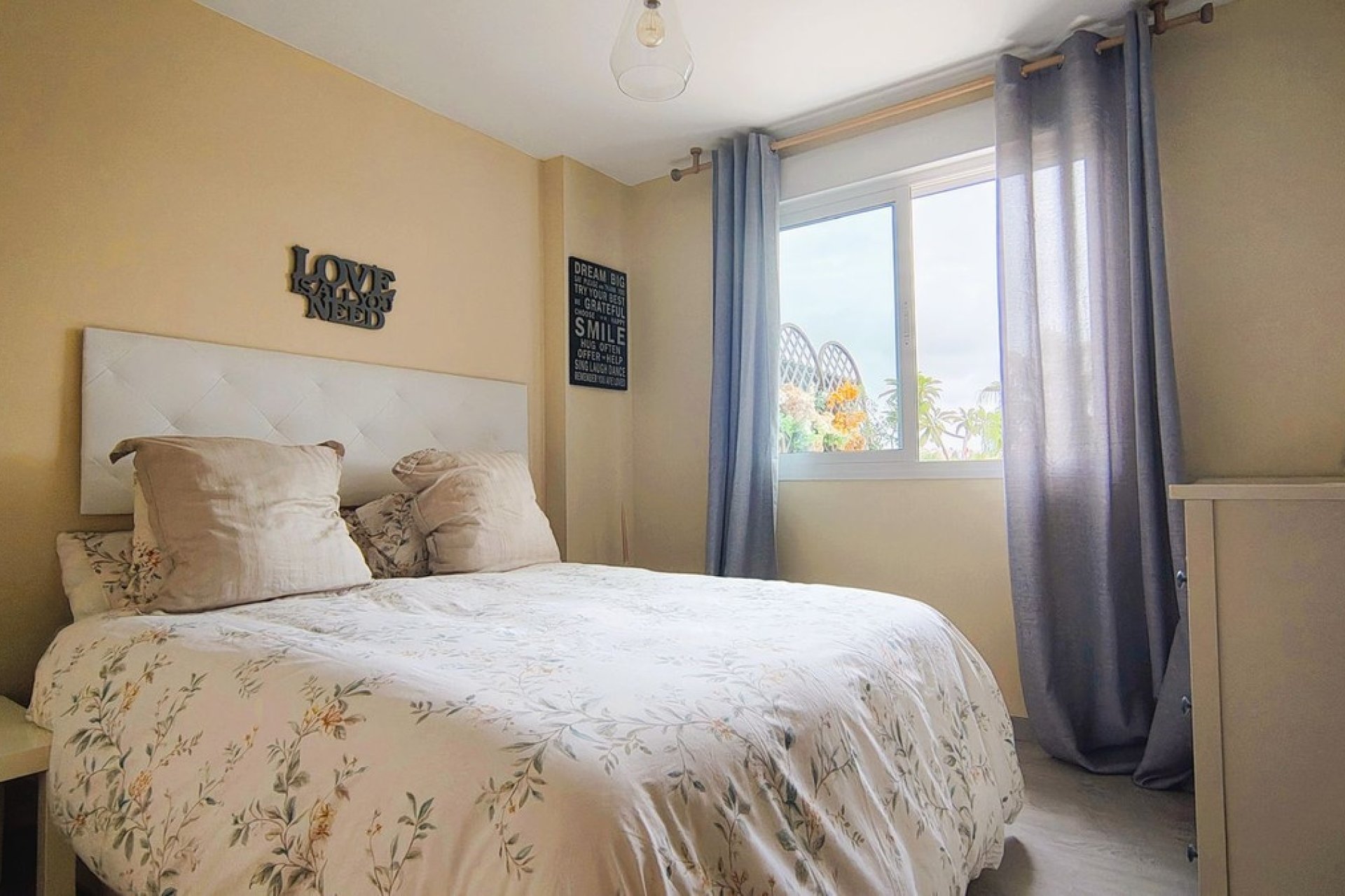 Resale - apartment - Estepona - Selwo