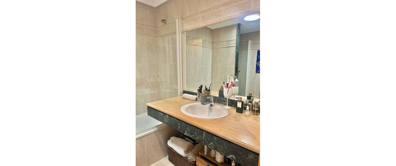 Resale - apartment - Estepona - Selwo