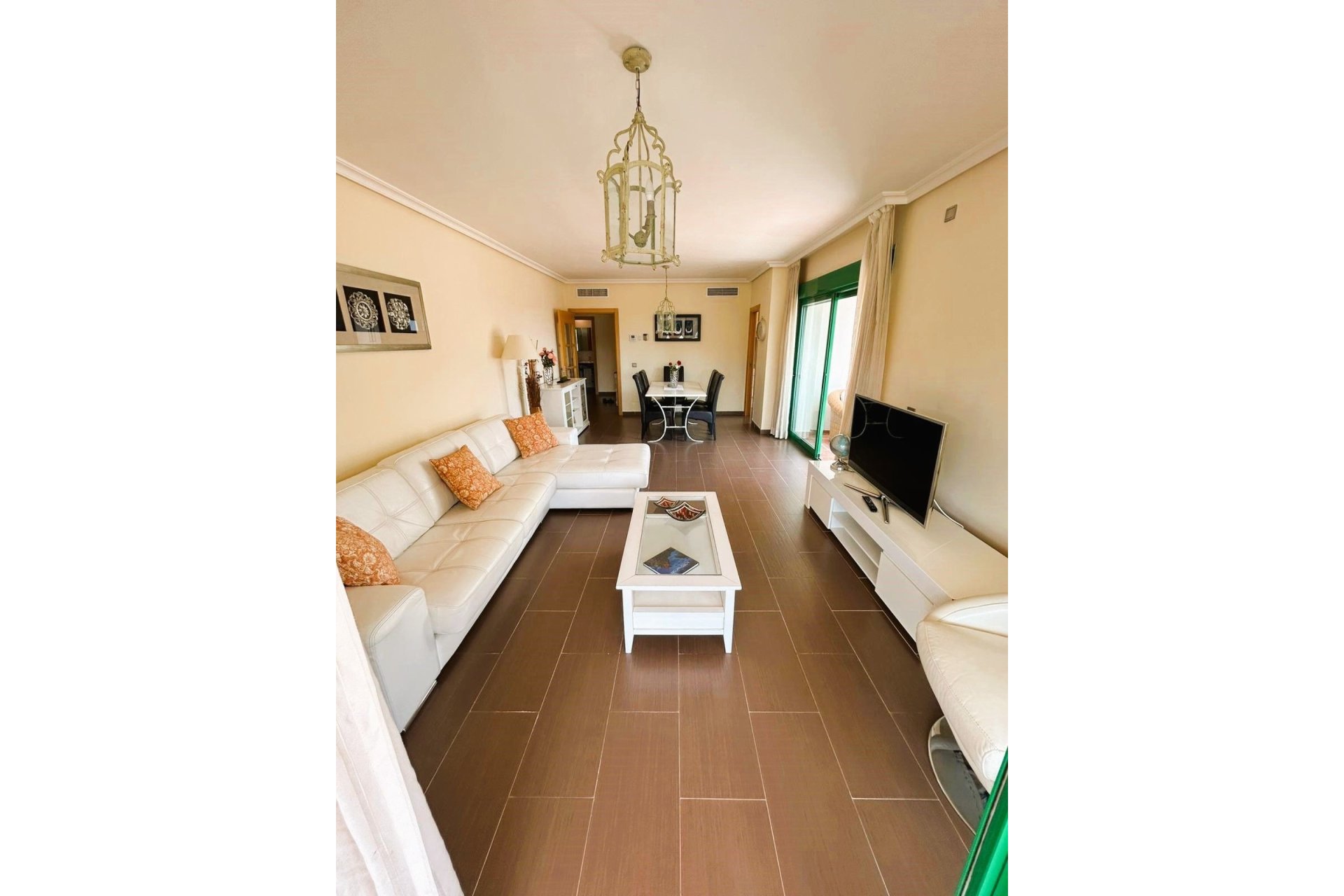 Resale - apartment - Estepona - Selwo