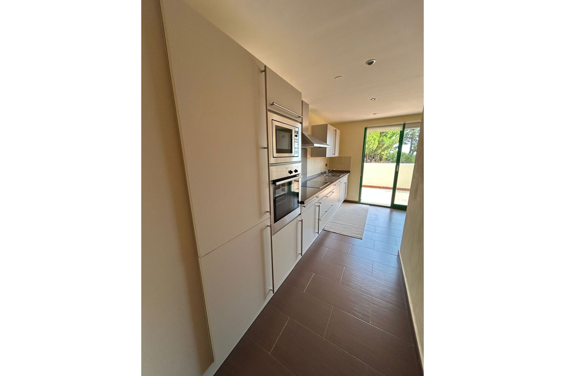 Resale - apartment - Estepona - Selwo
