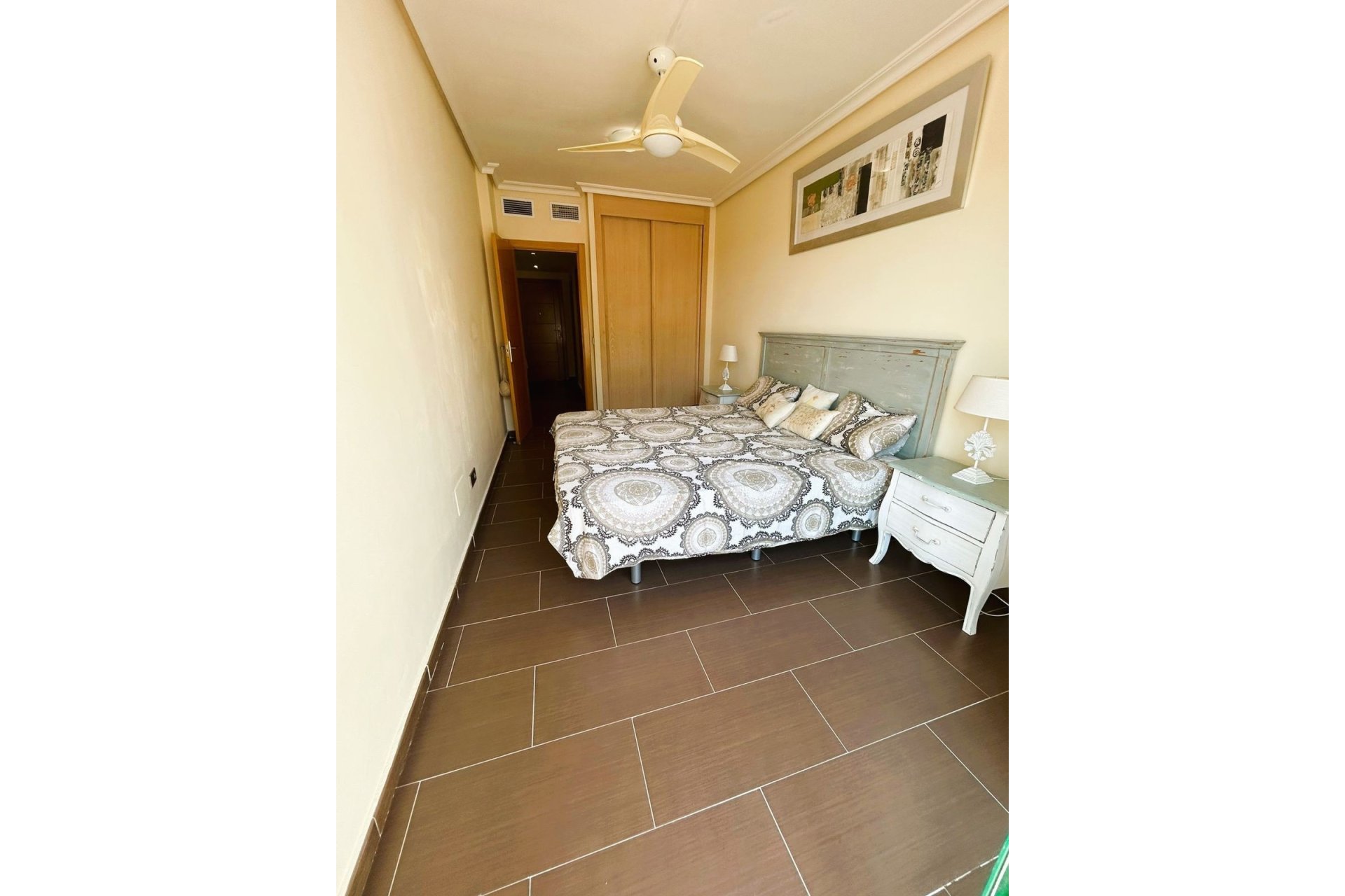 Resale - apartment - Estepona - Selwo