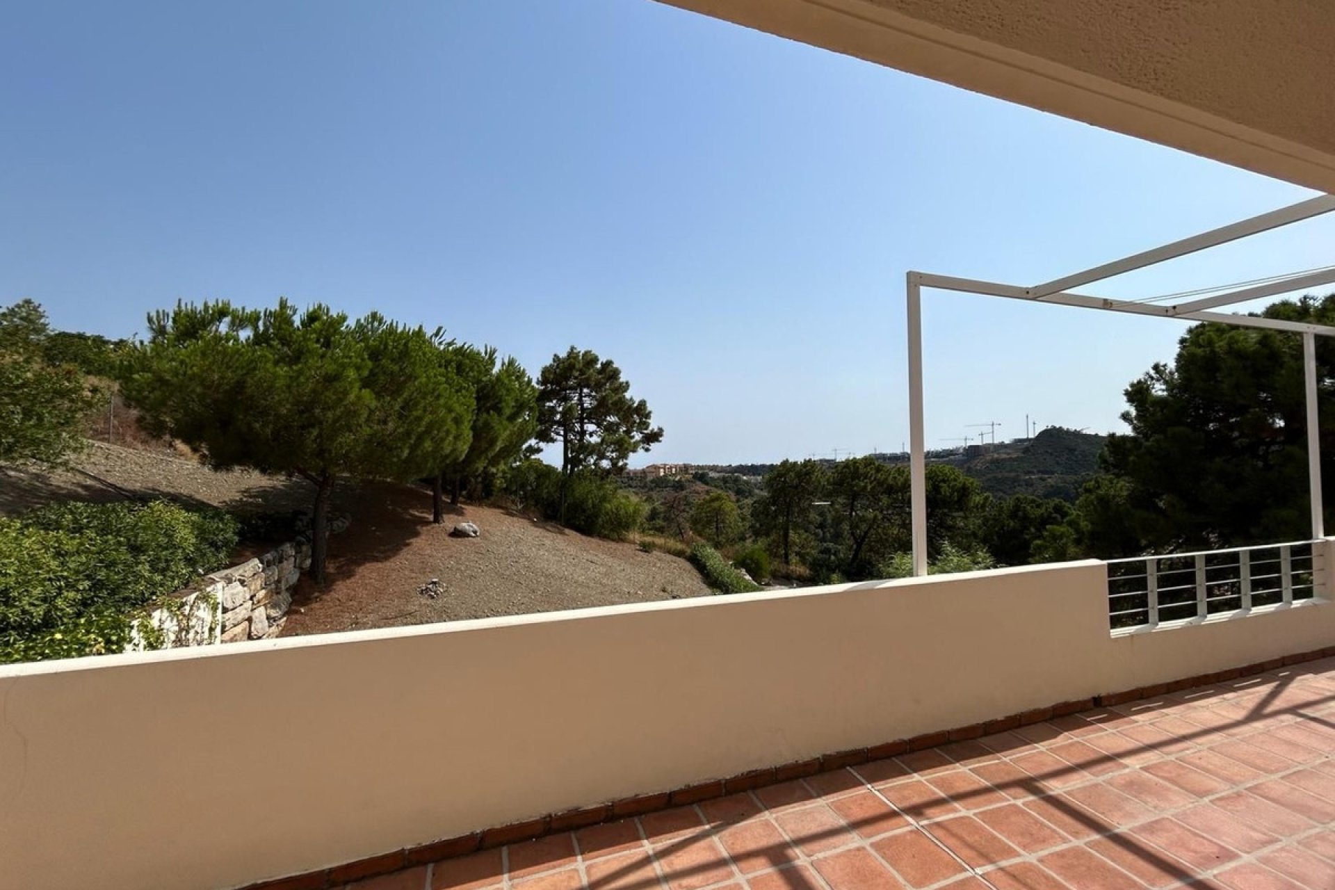 Resale - apartment - Estepona - Selwo