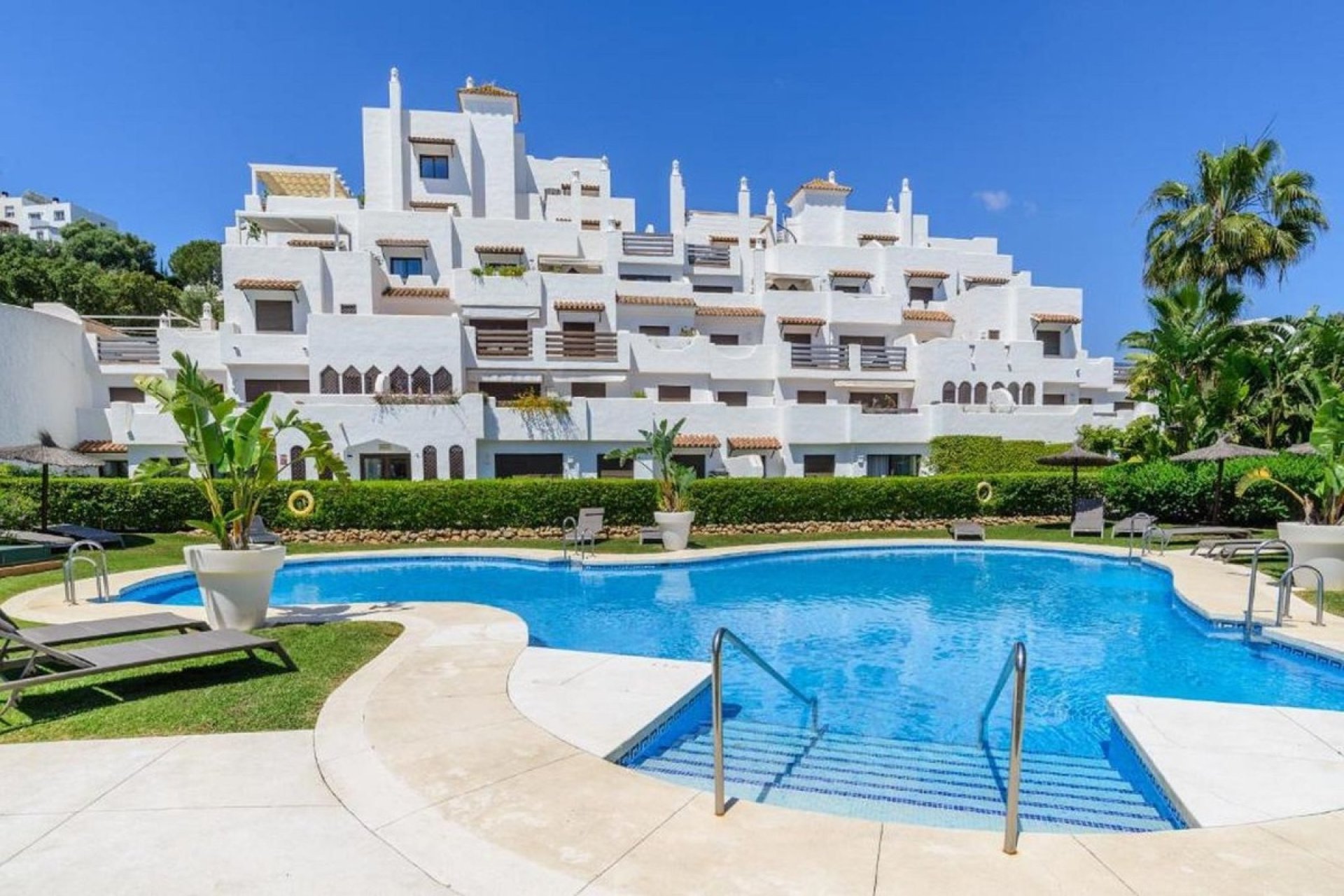 Resale - apartment - Estepona - Selwo