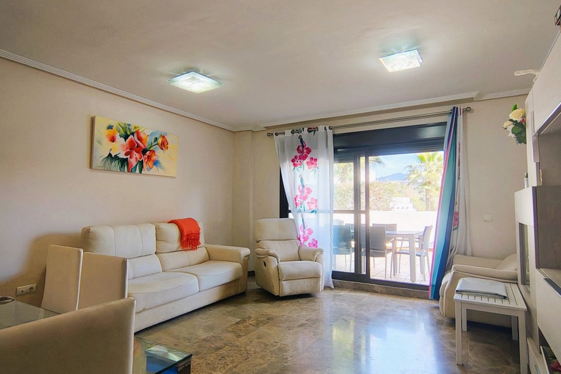 Resale - apartment - Estepona - Selwo