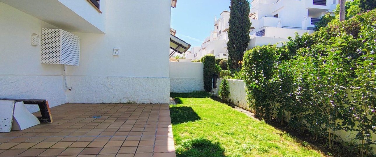 Resale - apartment - Estepona - Selwo