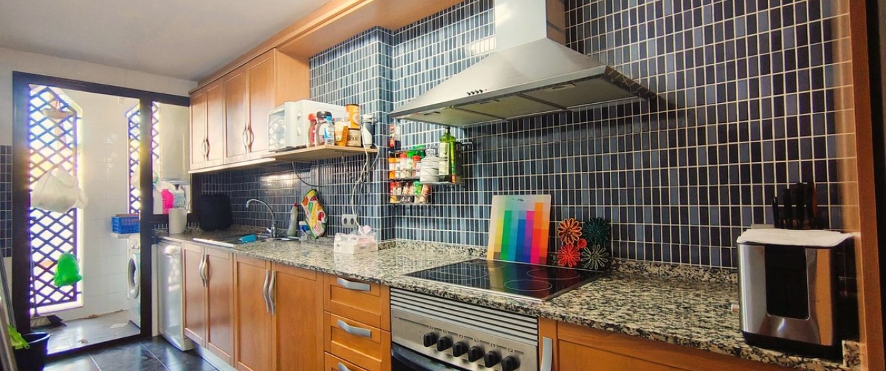 Resale - apartment - Estepona - Selwo