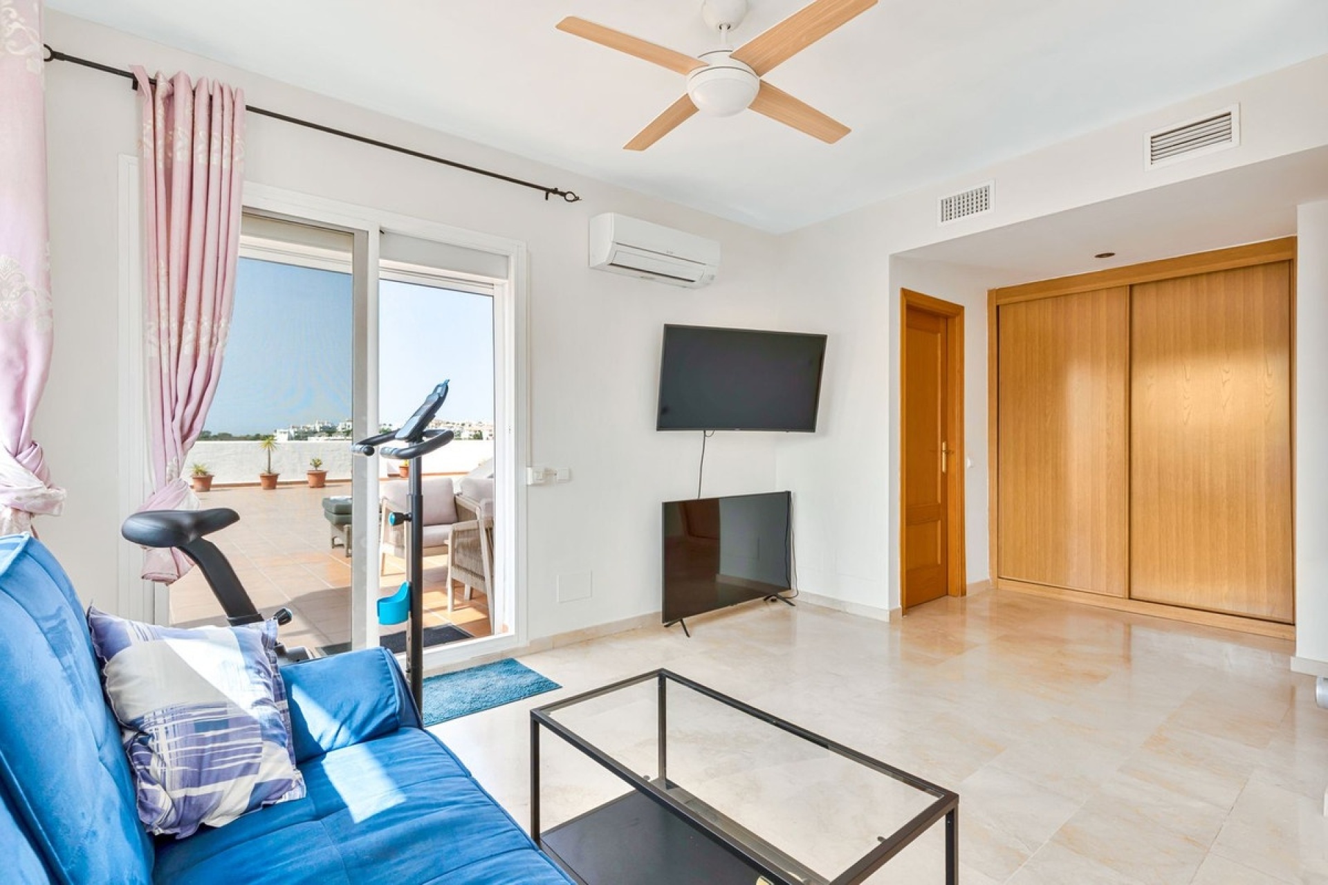 Resale - apartment - Estepona - Selwo
