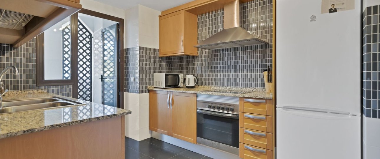 Resale - apartment - Estepona - Selwo