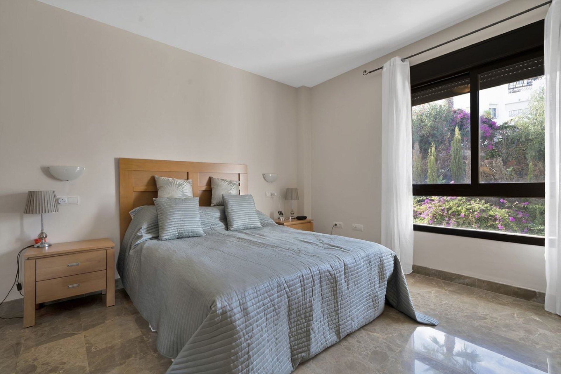 Resale - apartment - Estepona - Selwo