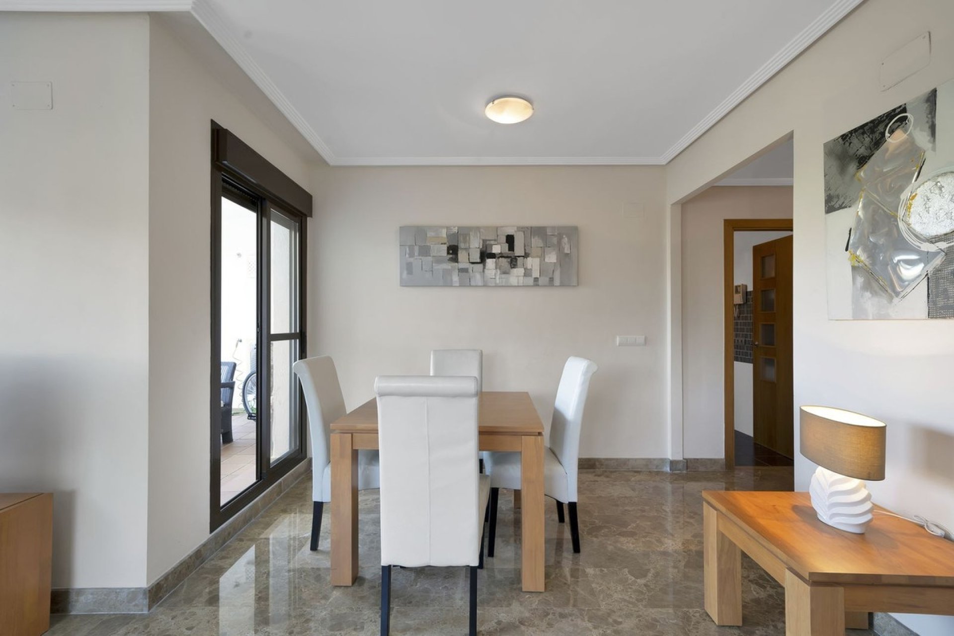 Resale - apartment - Estepona - Selwo