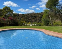 Resale - apartment - Estepona - Selwo