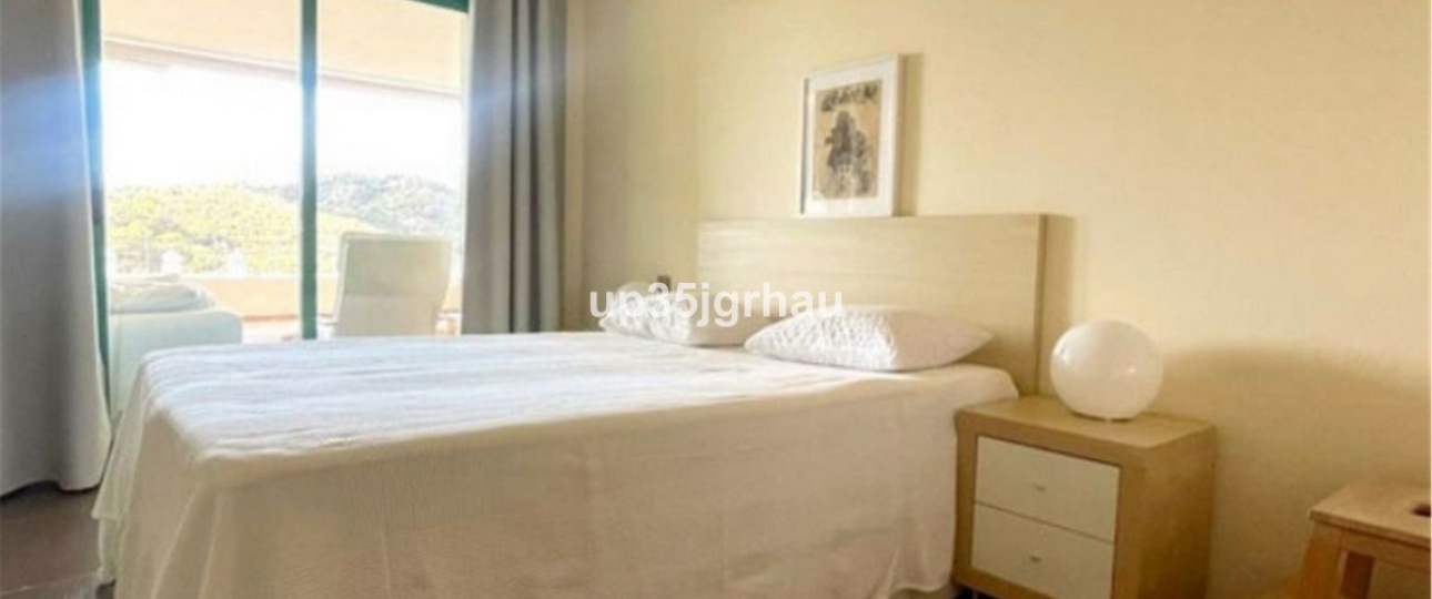 Resale - apartment - Estepona - Selwo