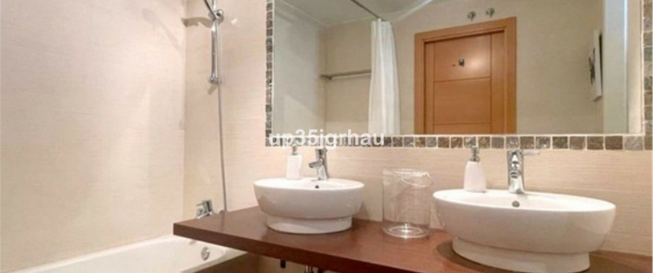 Resale - apartment - Estepona - Selwo