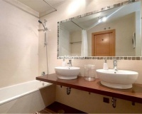 Resale - apartment - Estepona - Selwo