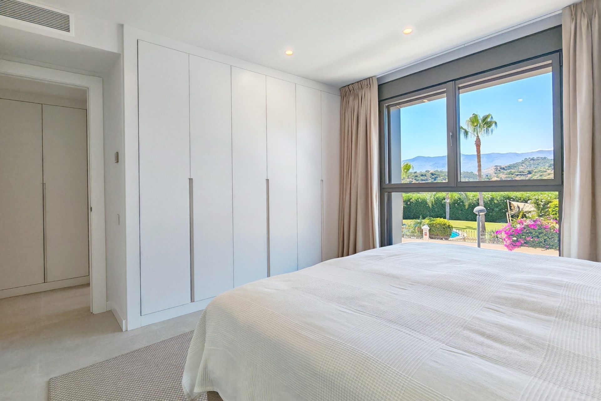 Resale - apartment - Estepona - Selwo