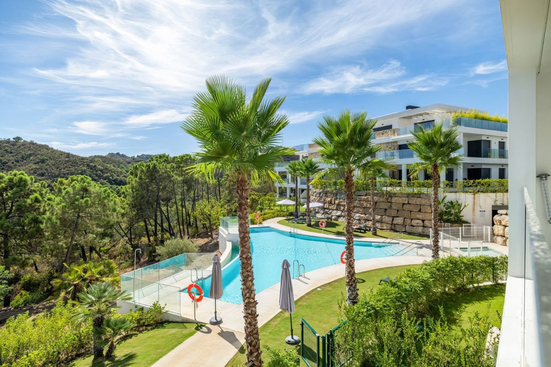 Resale - apartment - Estepona - Selwo
