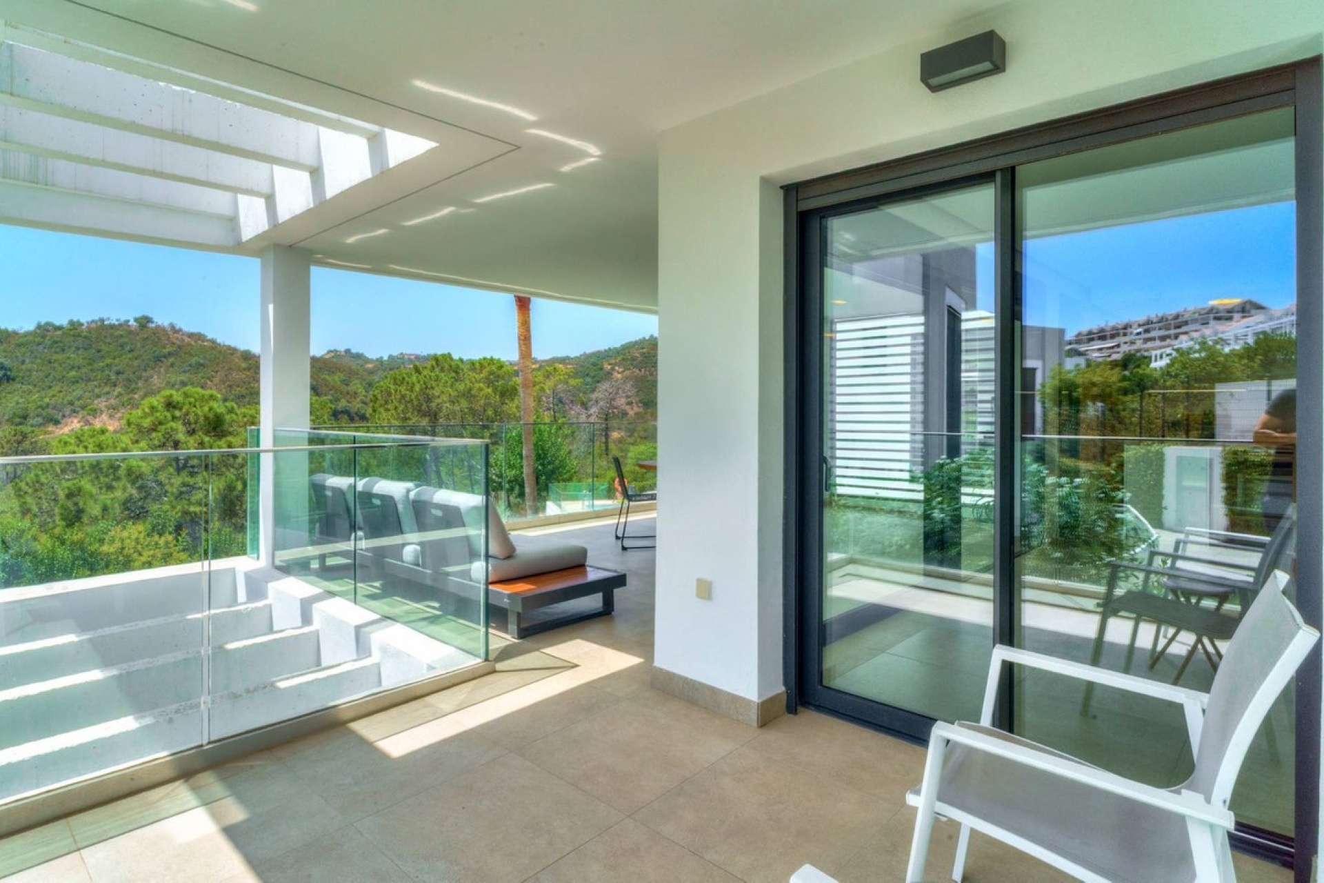 Resale - apartment - Estepona - Selwo