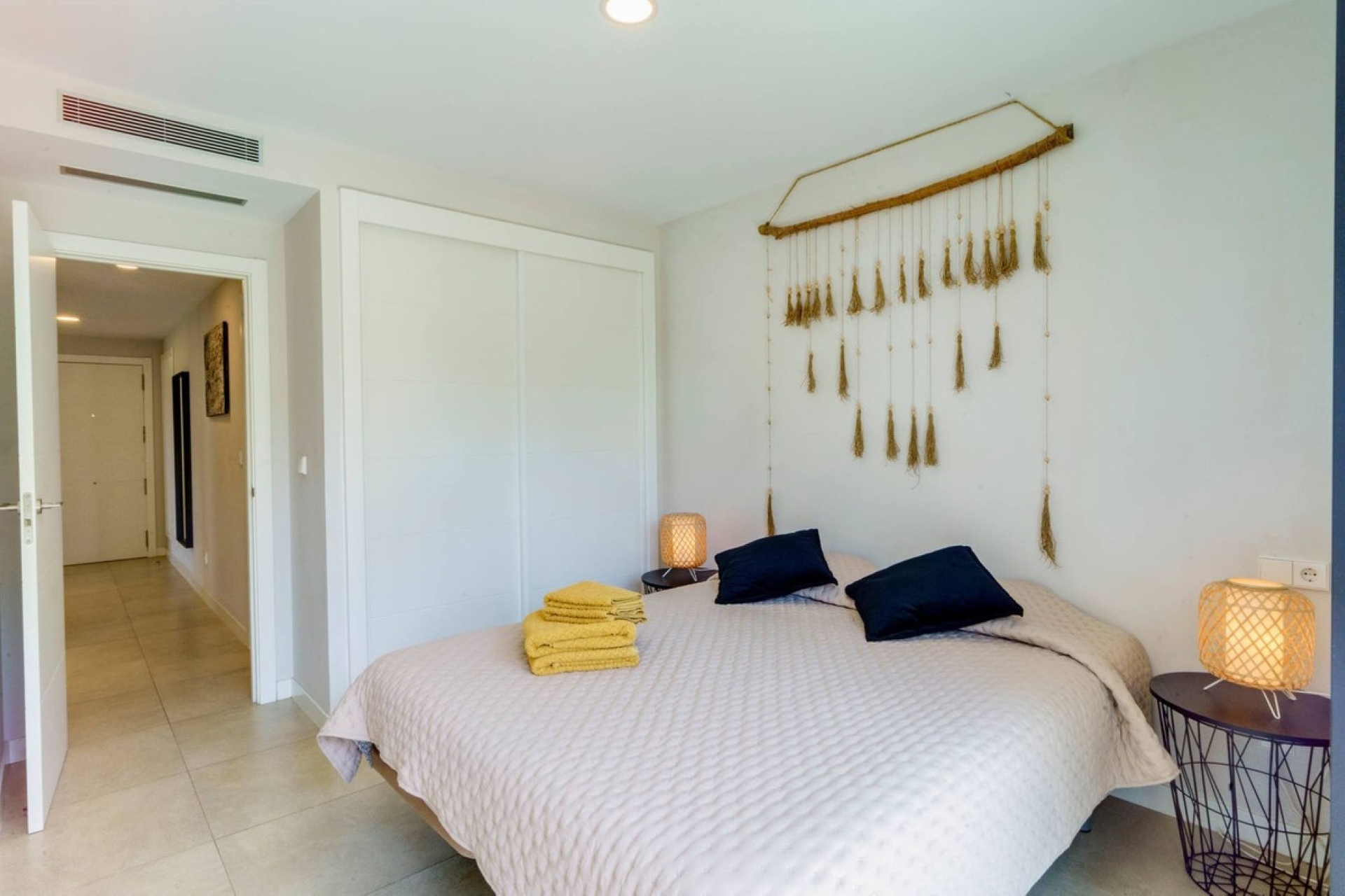 Resale - apartment - Estepona - Selwo