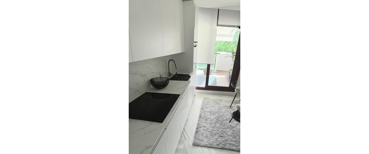 Resale - apartment - Estepona - Selwo