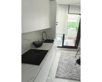 Resale - apartment - Estepona - Selwo