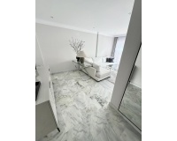 Resale - apartment - Estepona - Selwo