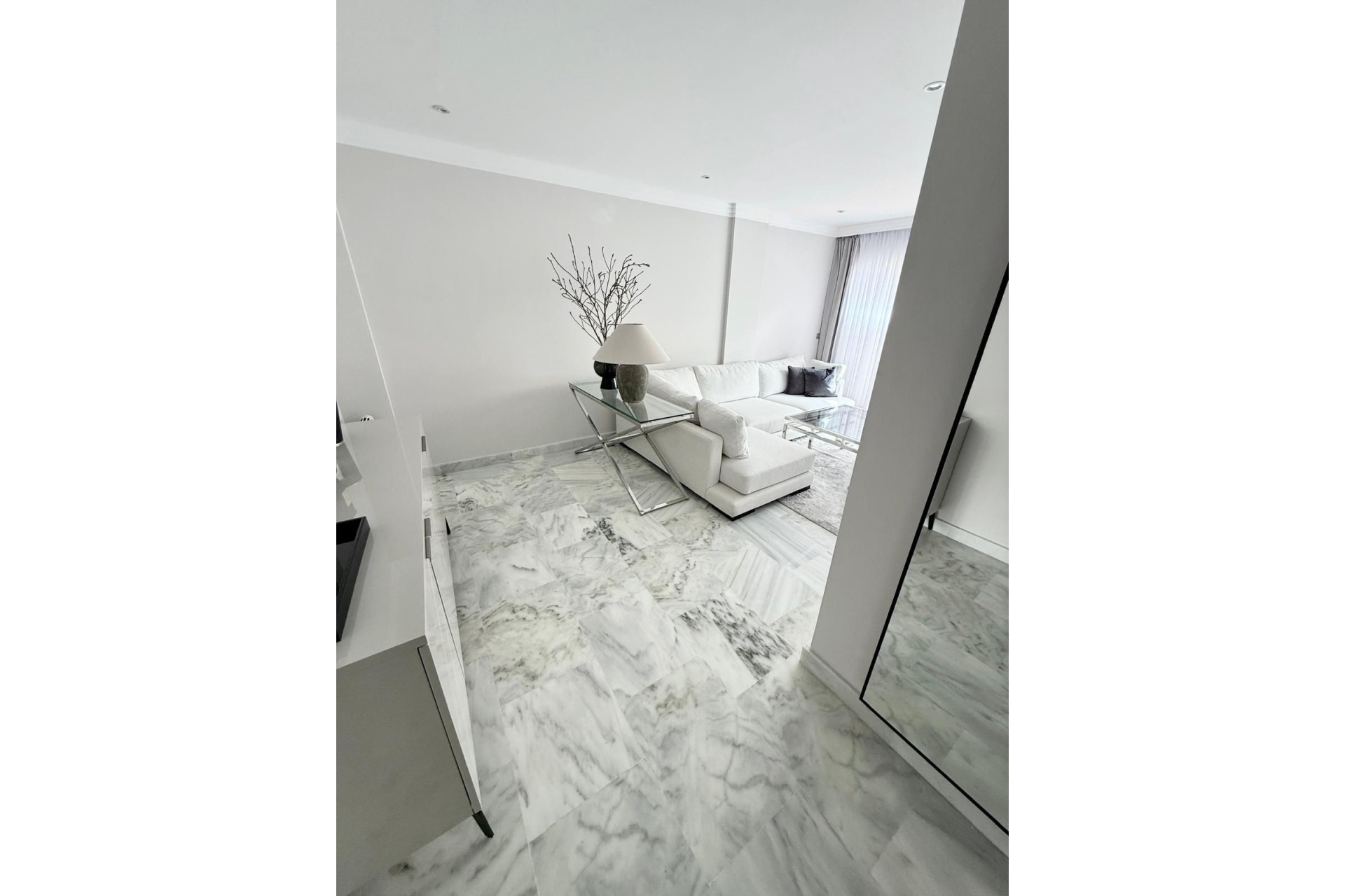 Resale - apartment - Estepona - Selwo