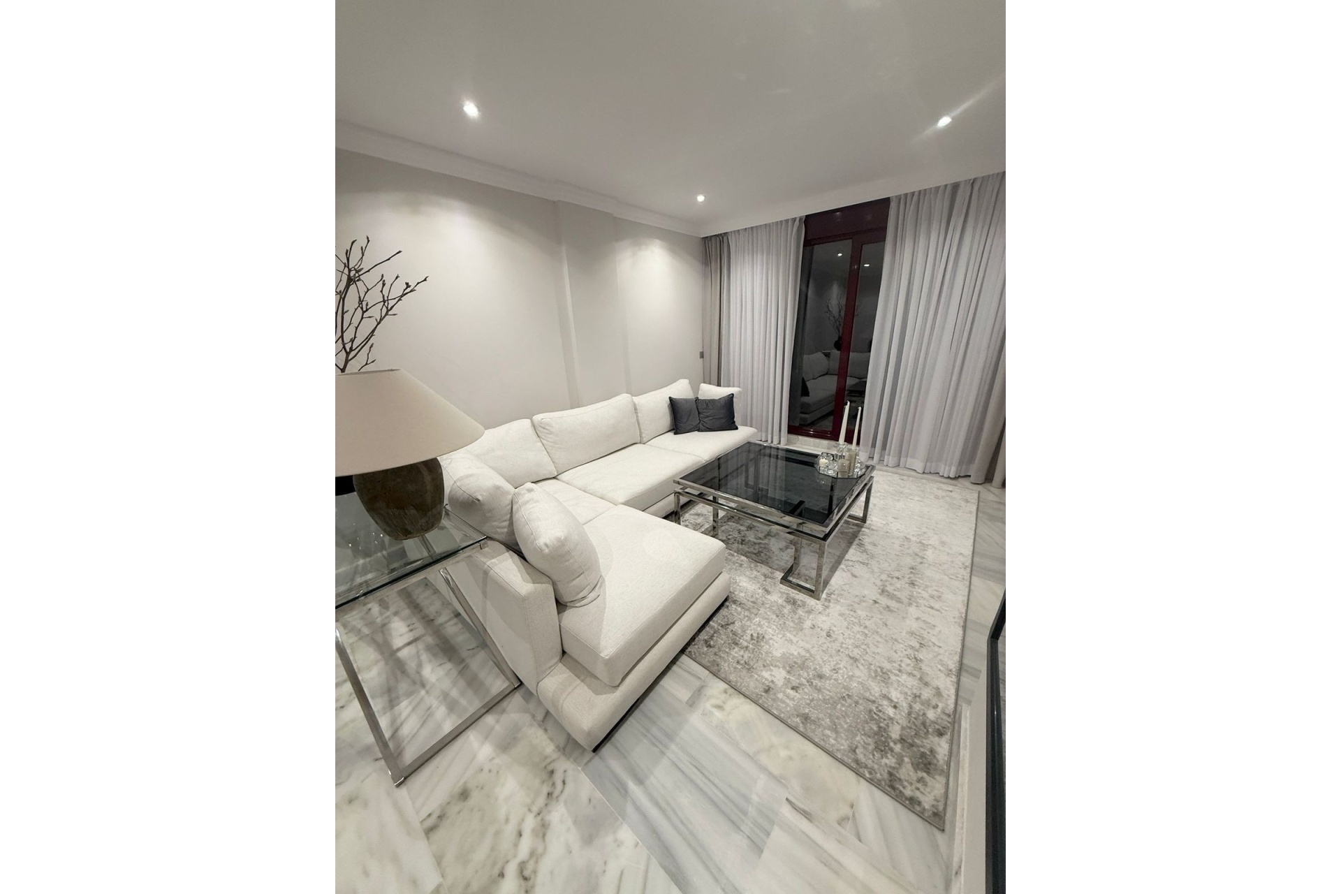 Resale - apartment - Estepona - Selwo