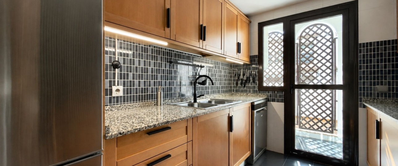 Resale - apartment - Estepona - Selwo