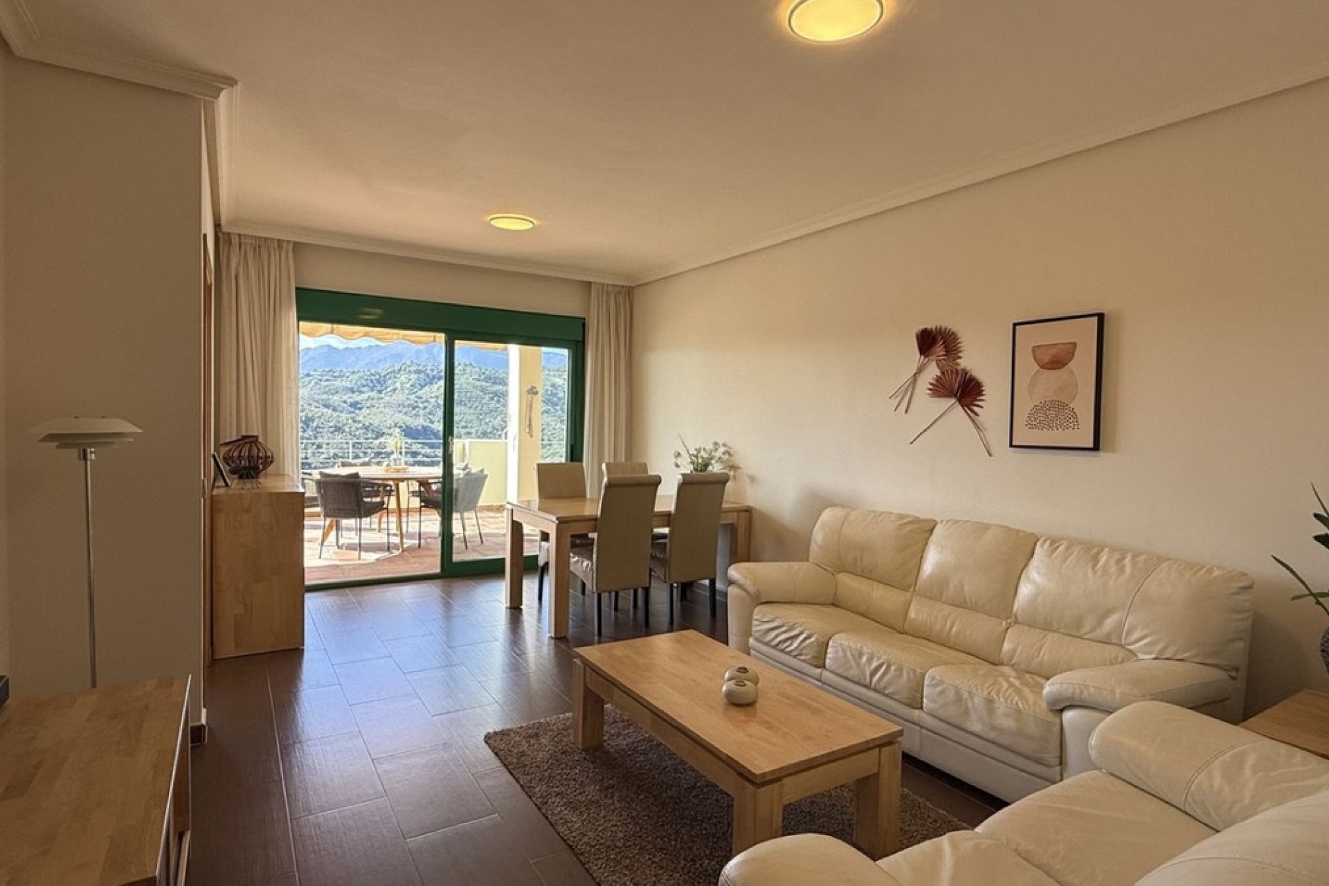 Resale - apartment - Estepona - Selwo