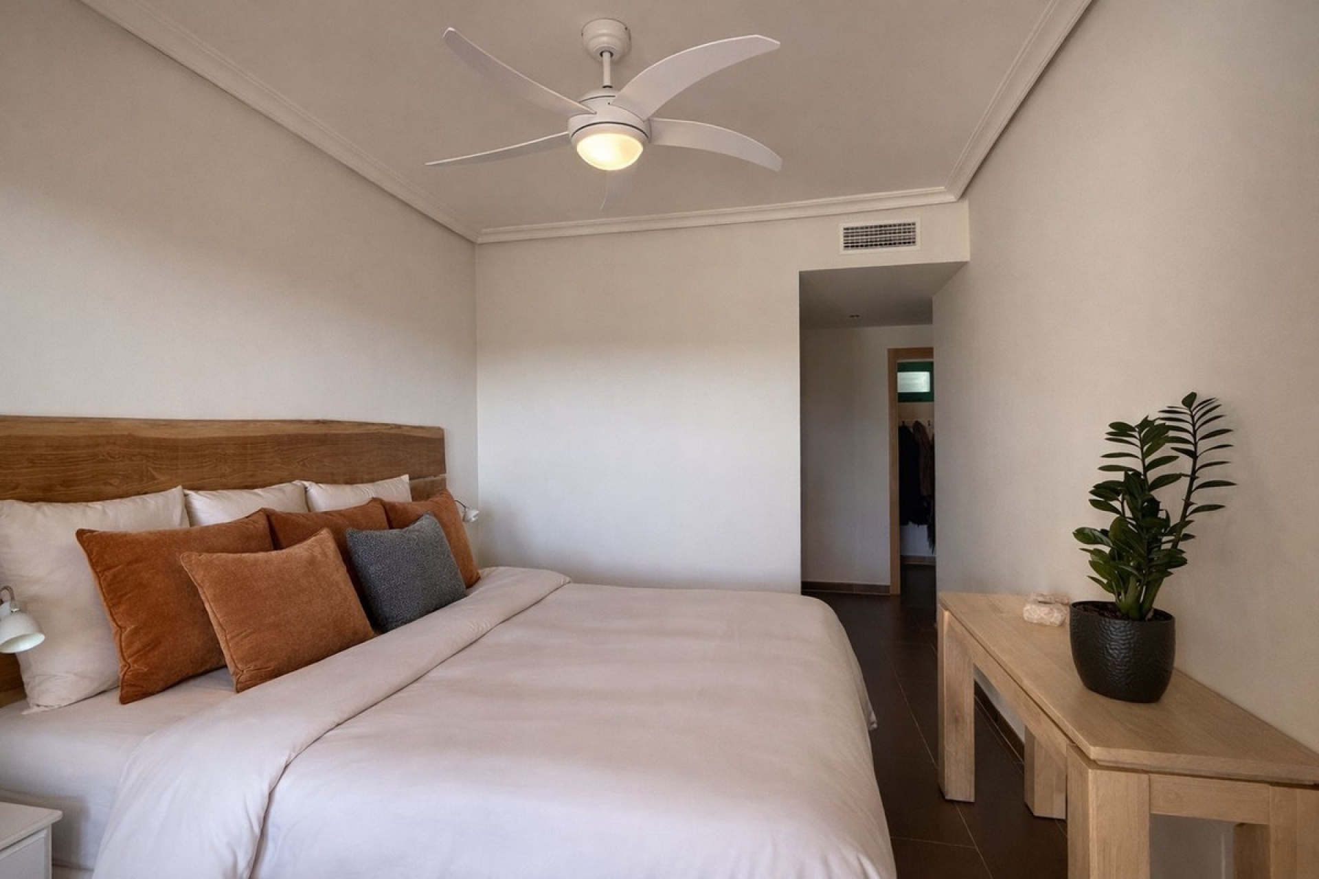 Resale - apartment - Estepona - Selwo