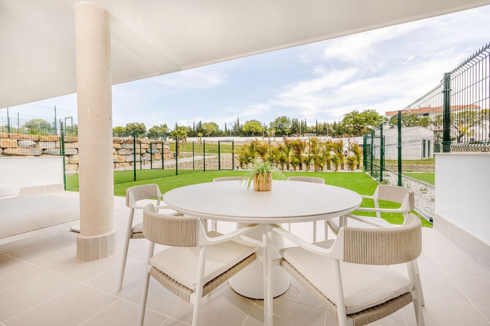 Resale - apartment - Estepona - Selwo