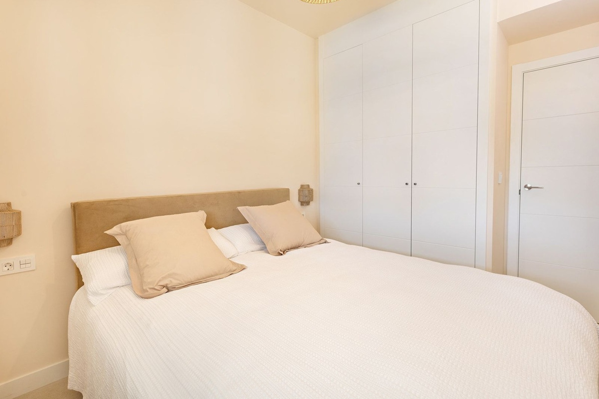 Resale - apartment - Estepona - Selwo