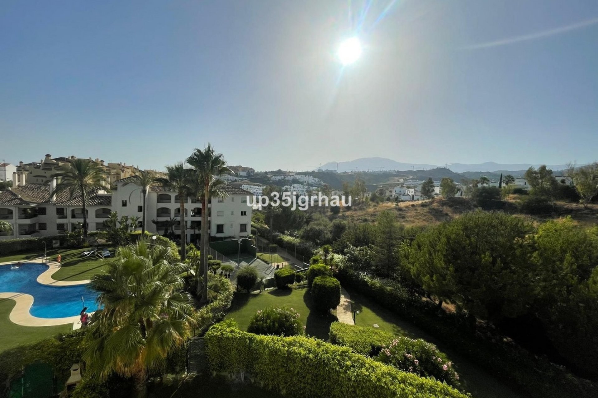 Resale - apartment - Estepona - Selwo