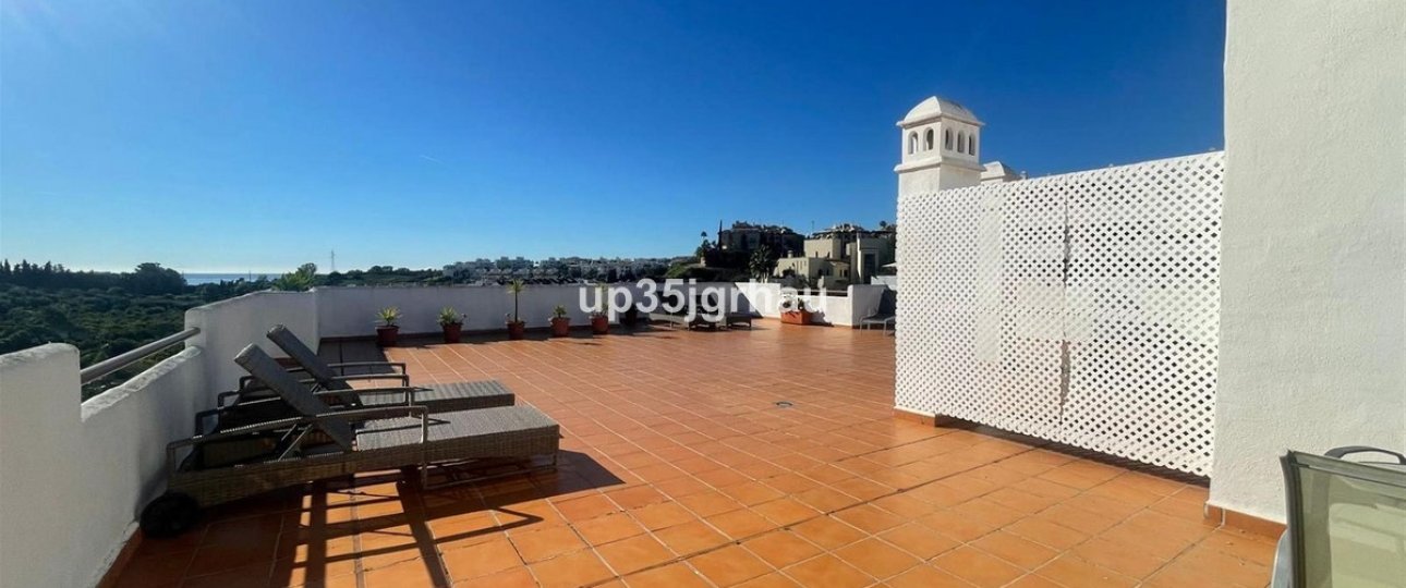 Resale - apartment - Estepona - Selwo