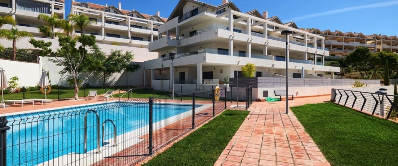 Resale - apartment - Estepona - Selwo