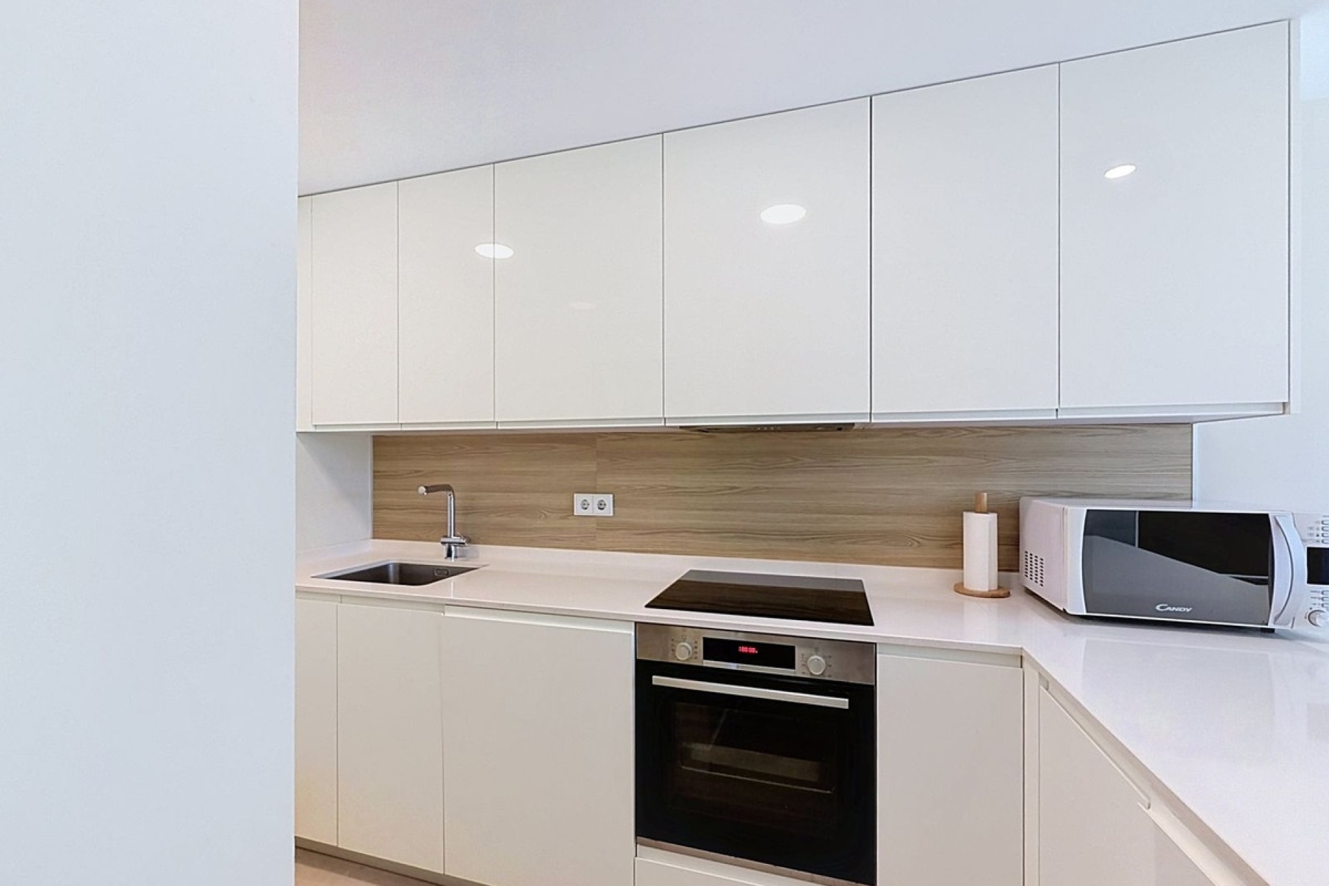 Resale - apartment - Estepona - Selwo