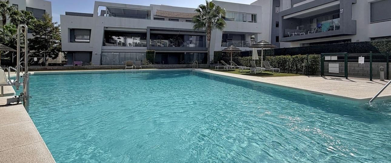 Resale - apartment - Estepona - Selwo