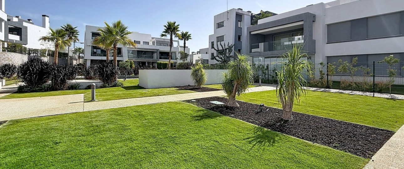 Resale - apartment - Estepona - Selwo